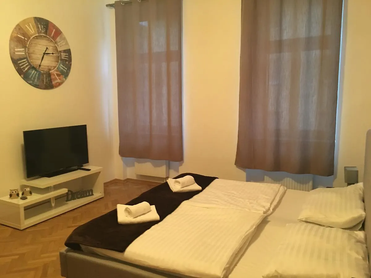 Alsergrund Apartment Viena