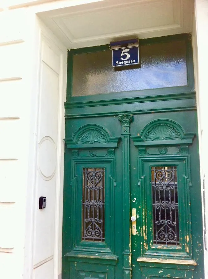 Alsergrund Apartment Vienna